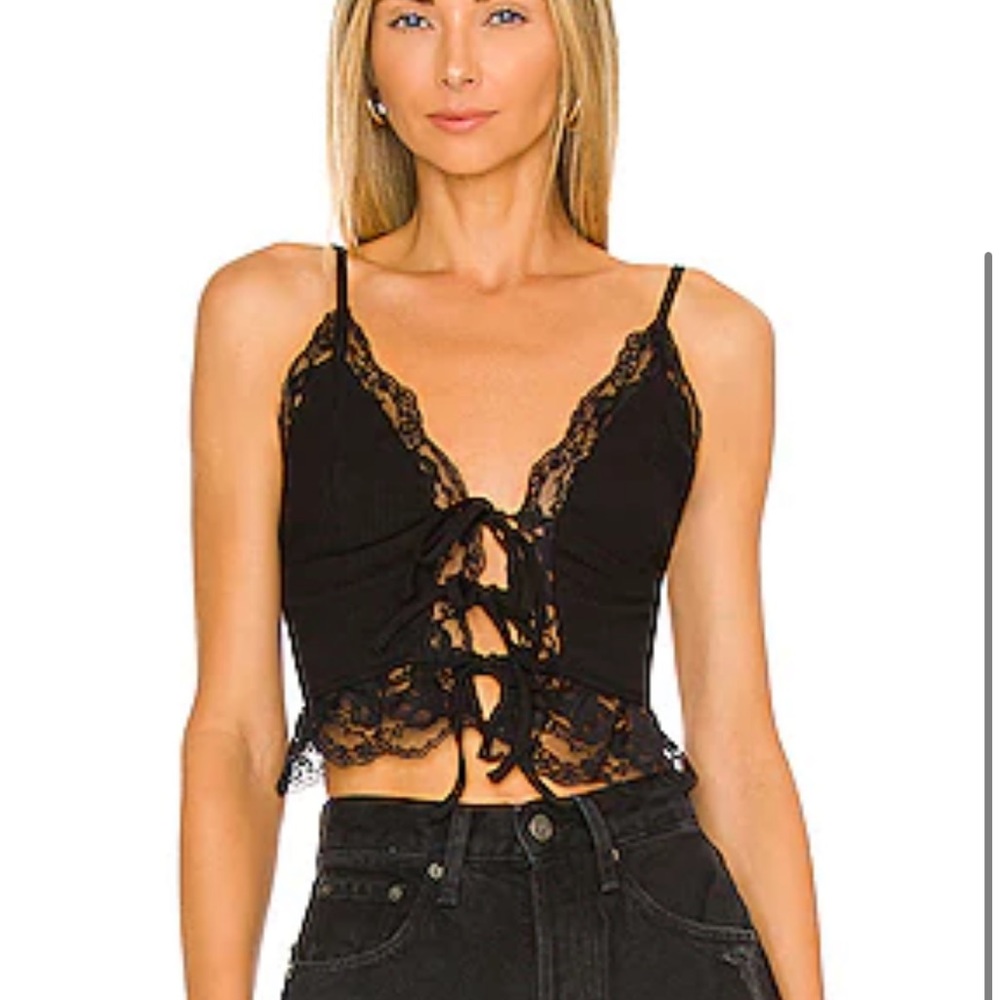 Avery lace top